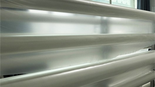 TPU膜復(fù)合布料在服裝制造中的優(yōu)勢(shì)是什么